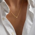 Le-Knot-drop-necklace-gold-02
