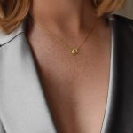 Le-Knot-necklace-gold-03